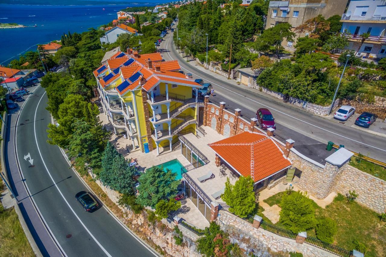 Palace Paulina Residence Novi Vinodolski Exterior photo