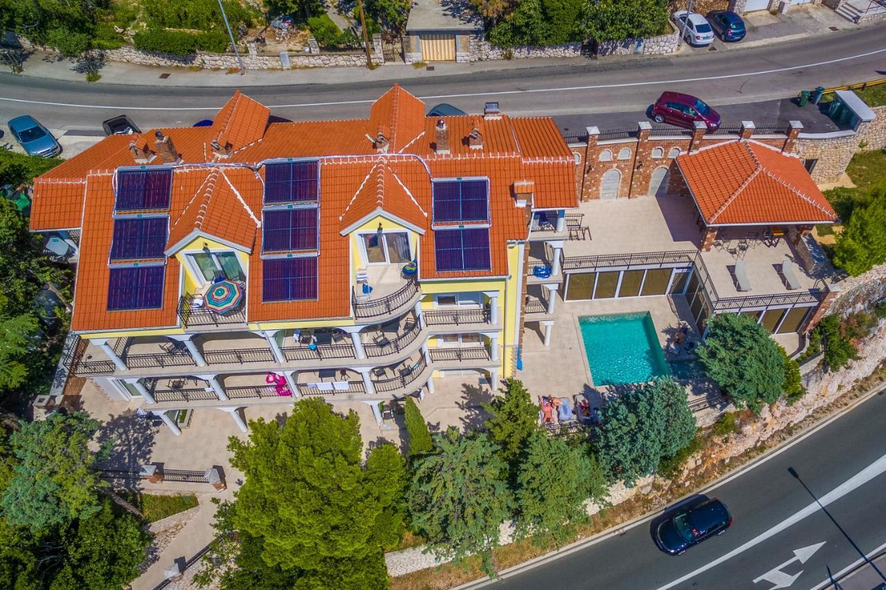 Palace Paulina Residence Novi Vinodolski Exterior photo